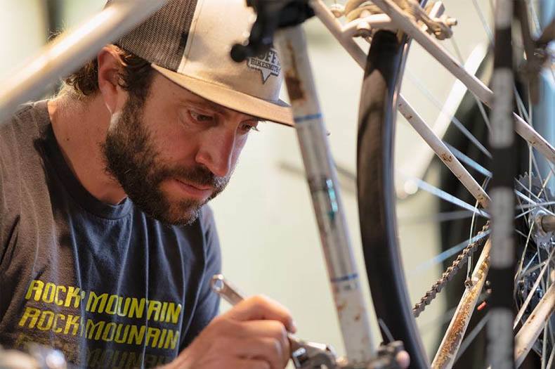 hoffs-bikesmith-tim-hoff-dealsjh-the-shop-jackson-hole-wyoming