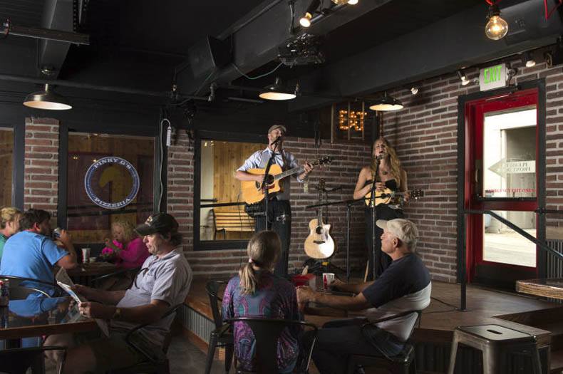pinkygs-live-music-dealsjh-jackson-hole-wyoming