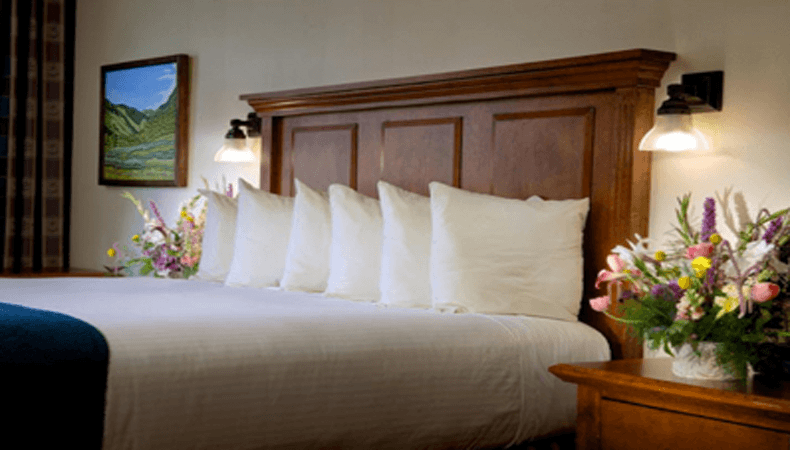 The Lexington king room
