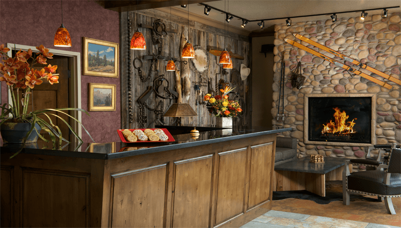 The Lexington front desk entrance