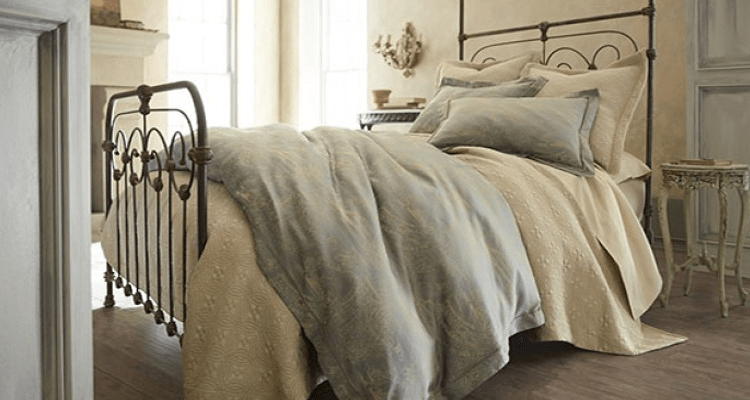 Linen Alley bedding